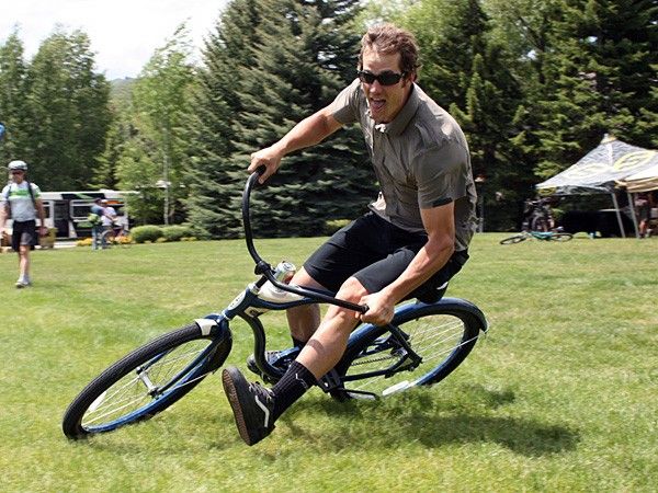 Sugoi's new HOV range is aimed at urban riders and commuters looking for a more casual look.