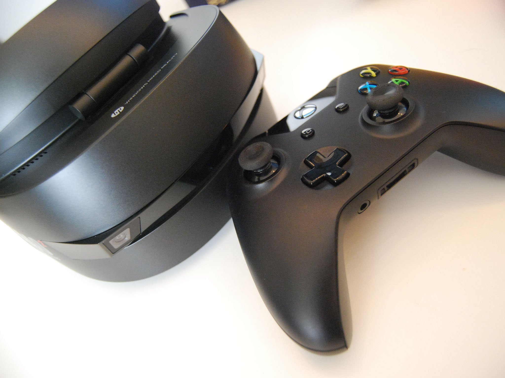 Как подключить vr джойстик. VR Xbox Controller.