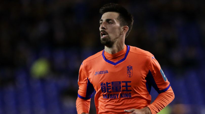 ExBarcelona star Isaac Cuenca caught short by unexpected photobomber