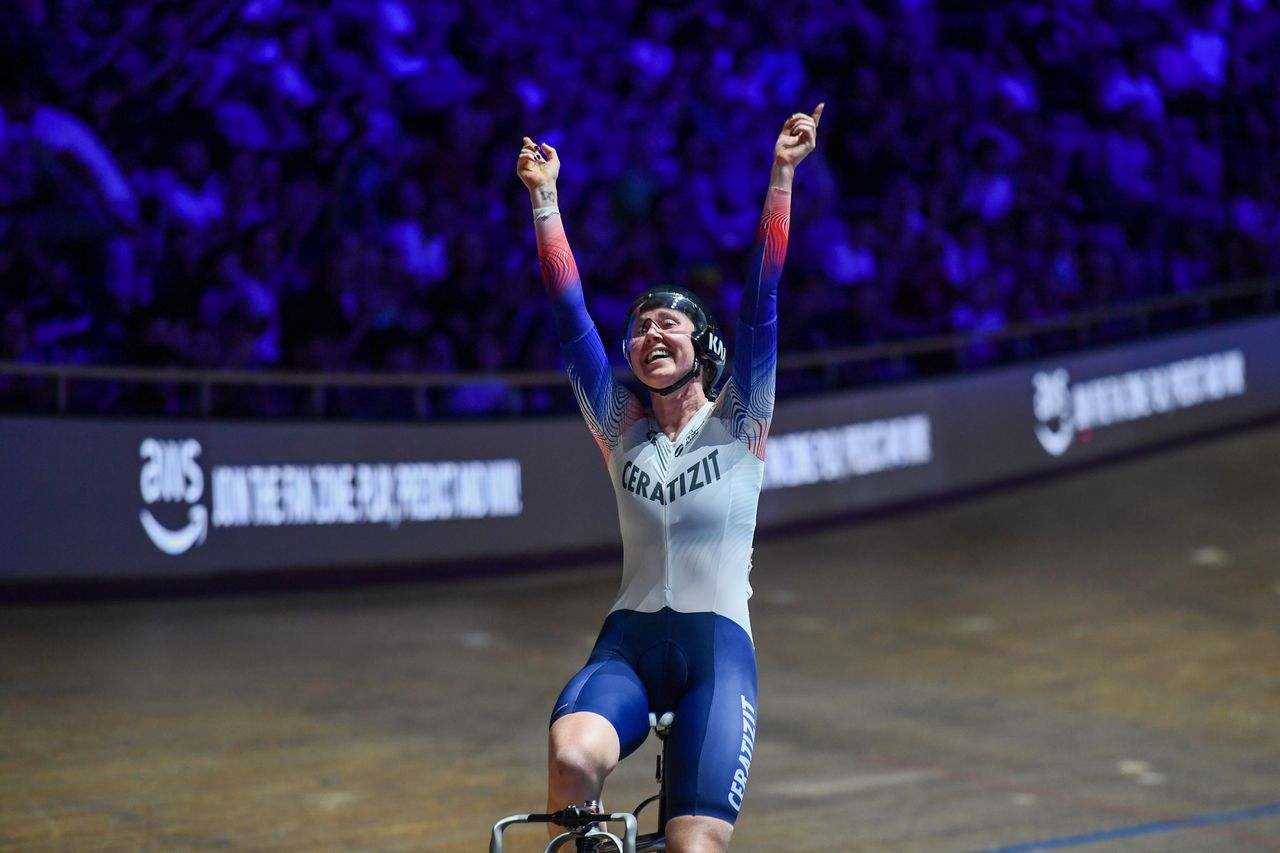 Katie Archibald celebrating a race win