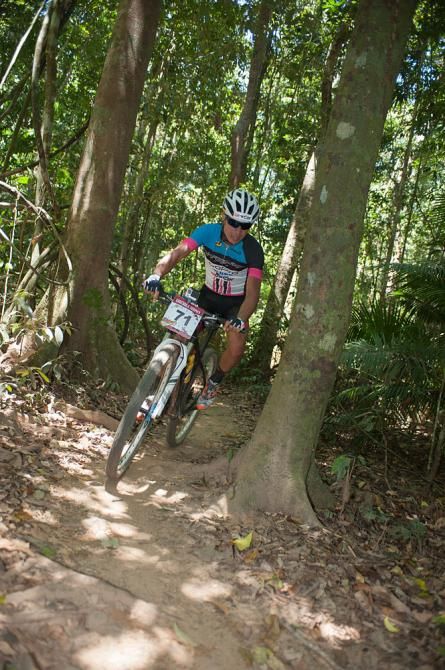 Milton Ramos masters the fast cross country course