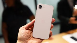 Apple iPhone 17e Hands On
