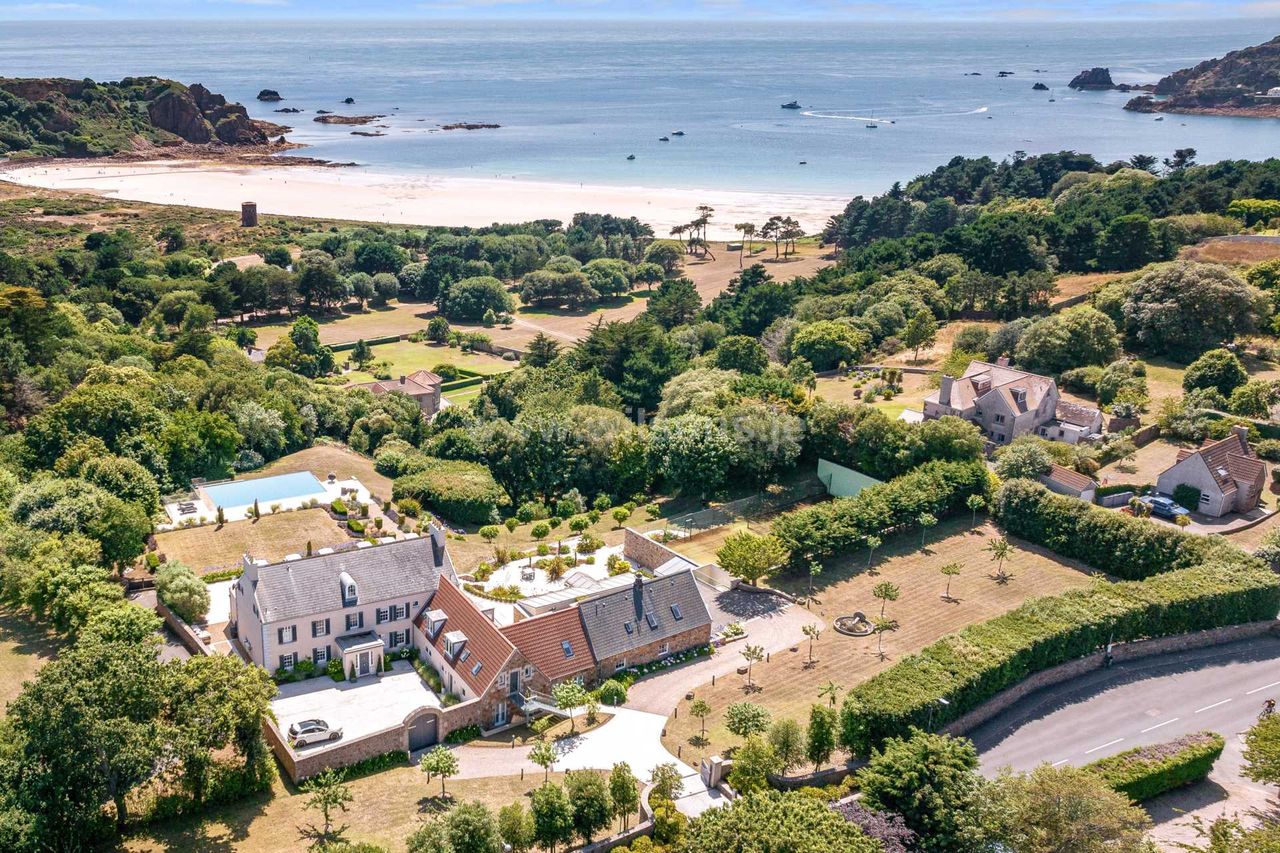 Le Val Lodge, Jersey.