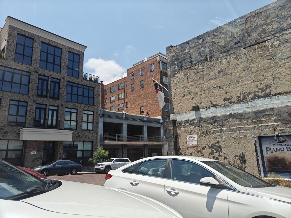 Daytime Camera samples from the OnePlus 12R to compare to the Motorola Edge (2024)