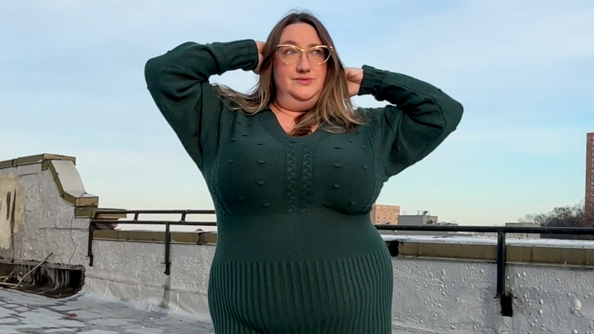 Sarah Chiwaya wearing Phthalo Green