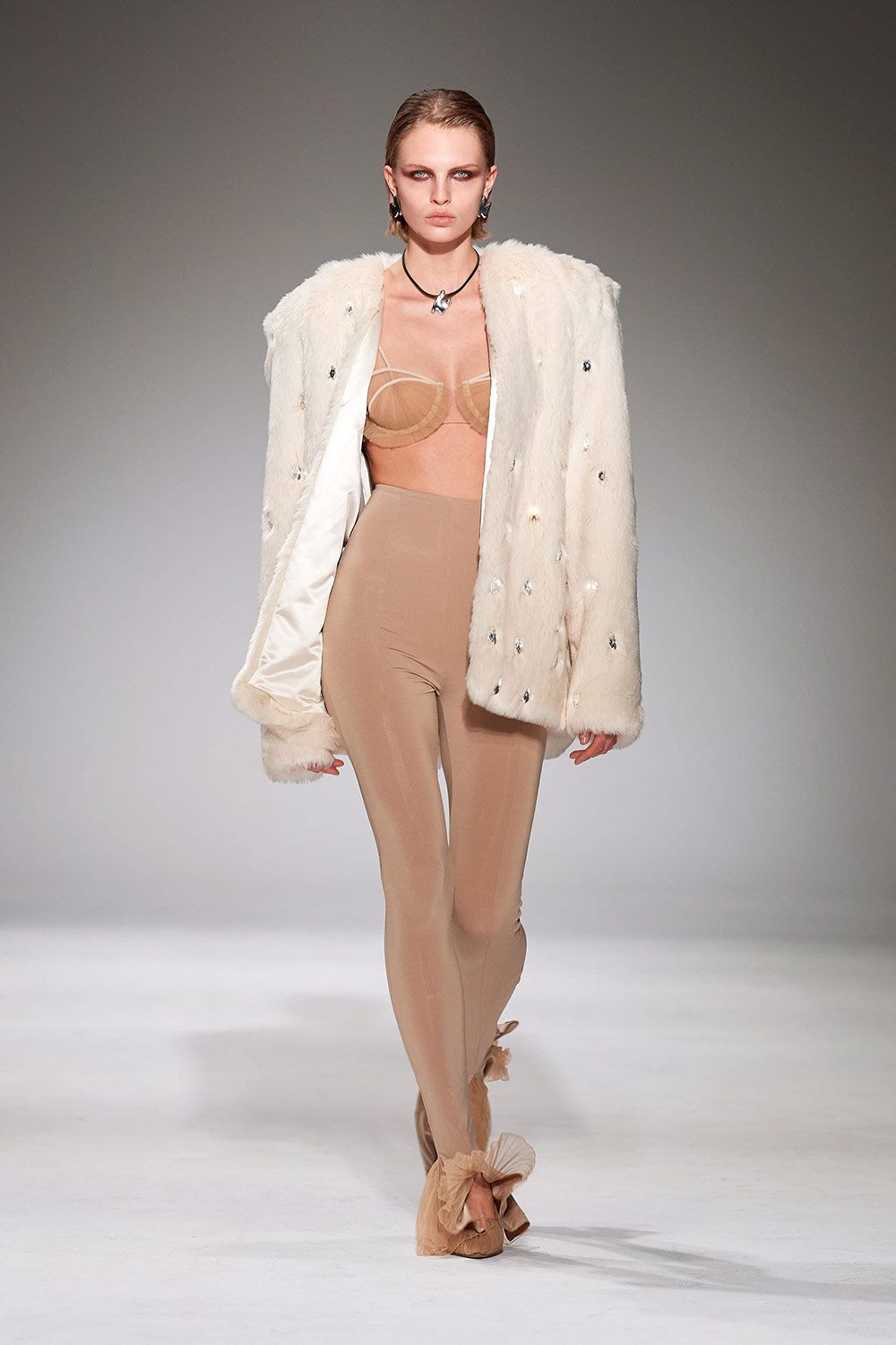 A look from the Nensi Dojaka show at London Fashion Week AW23