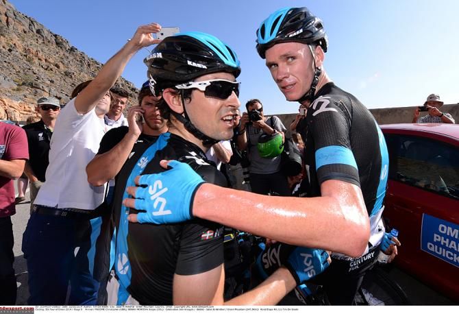 Chris Froome thanks his Sky teammates
