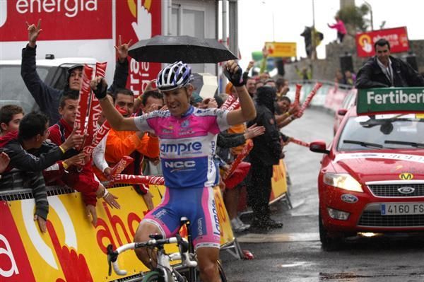 Damiano Cunego (Lampre-NGC) claims his second stage win of the Vuelta at La Pandera