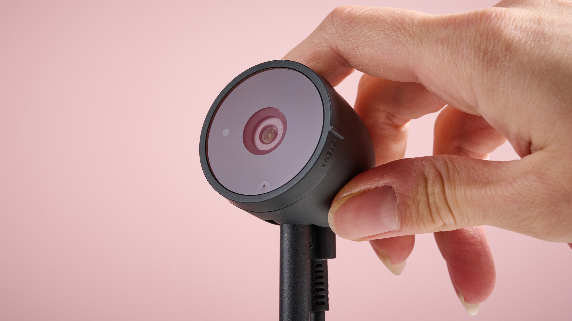 Person adjusting the Nintendo Switch 2 camera