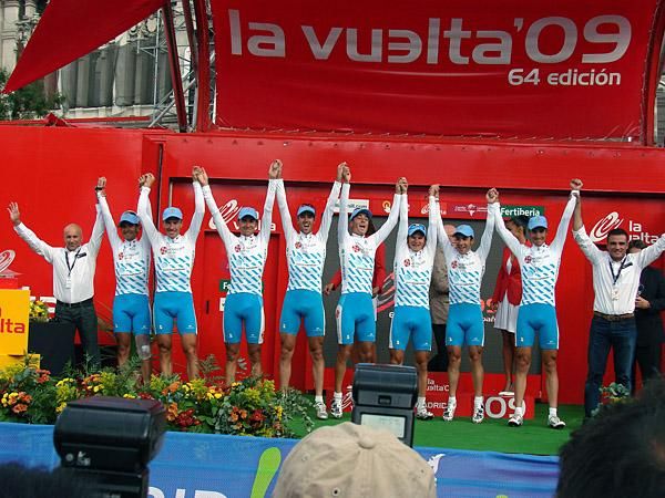 Xacobeo Galicia celebrates winning the teams classification.