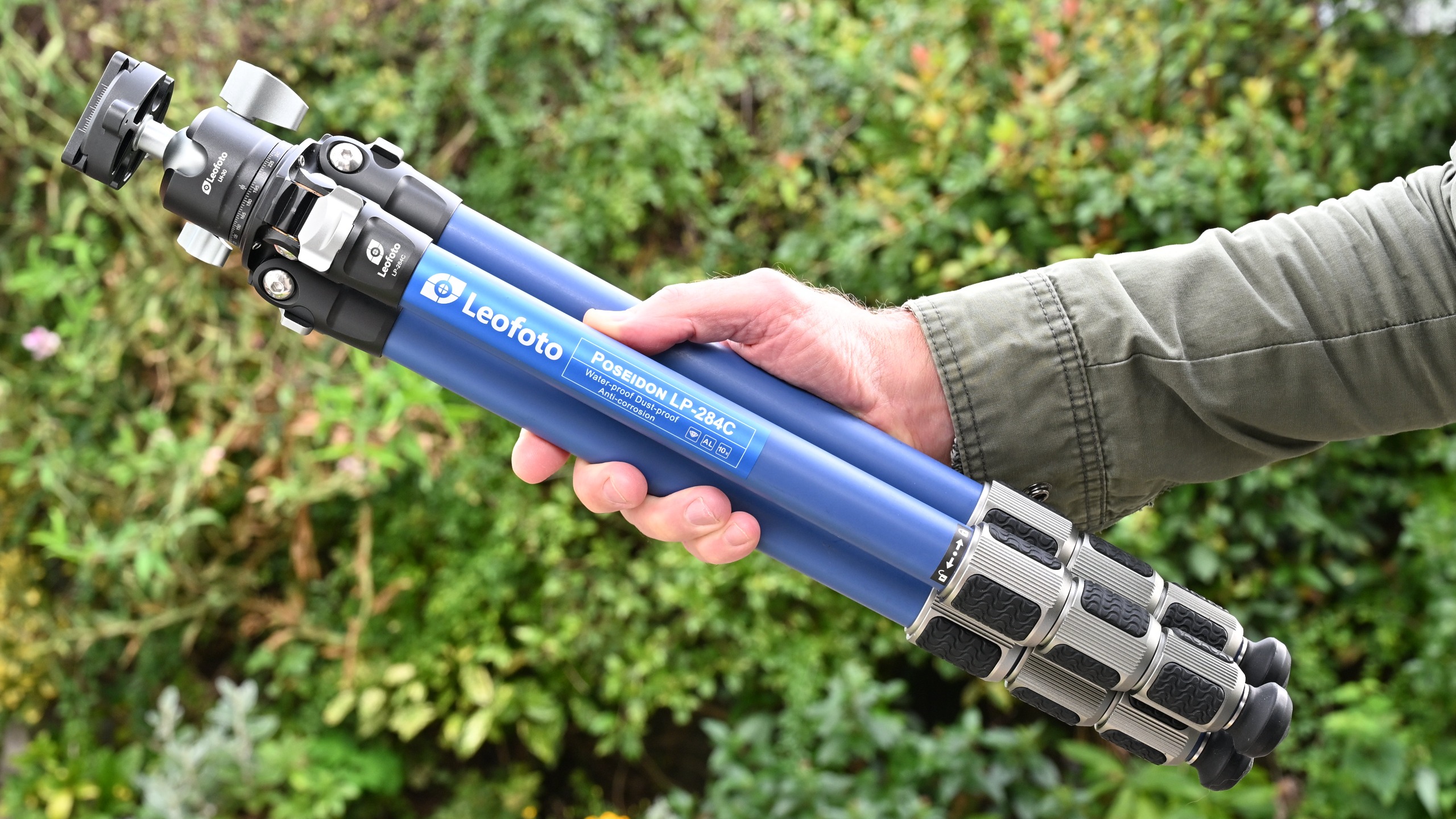 Leofoto Poseidon Ocean LP-284C + LH-30 waterproof tripod