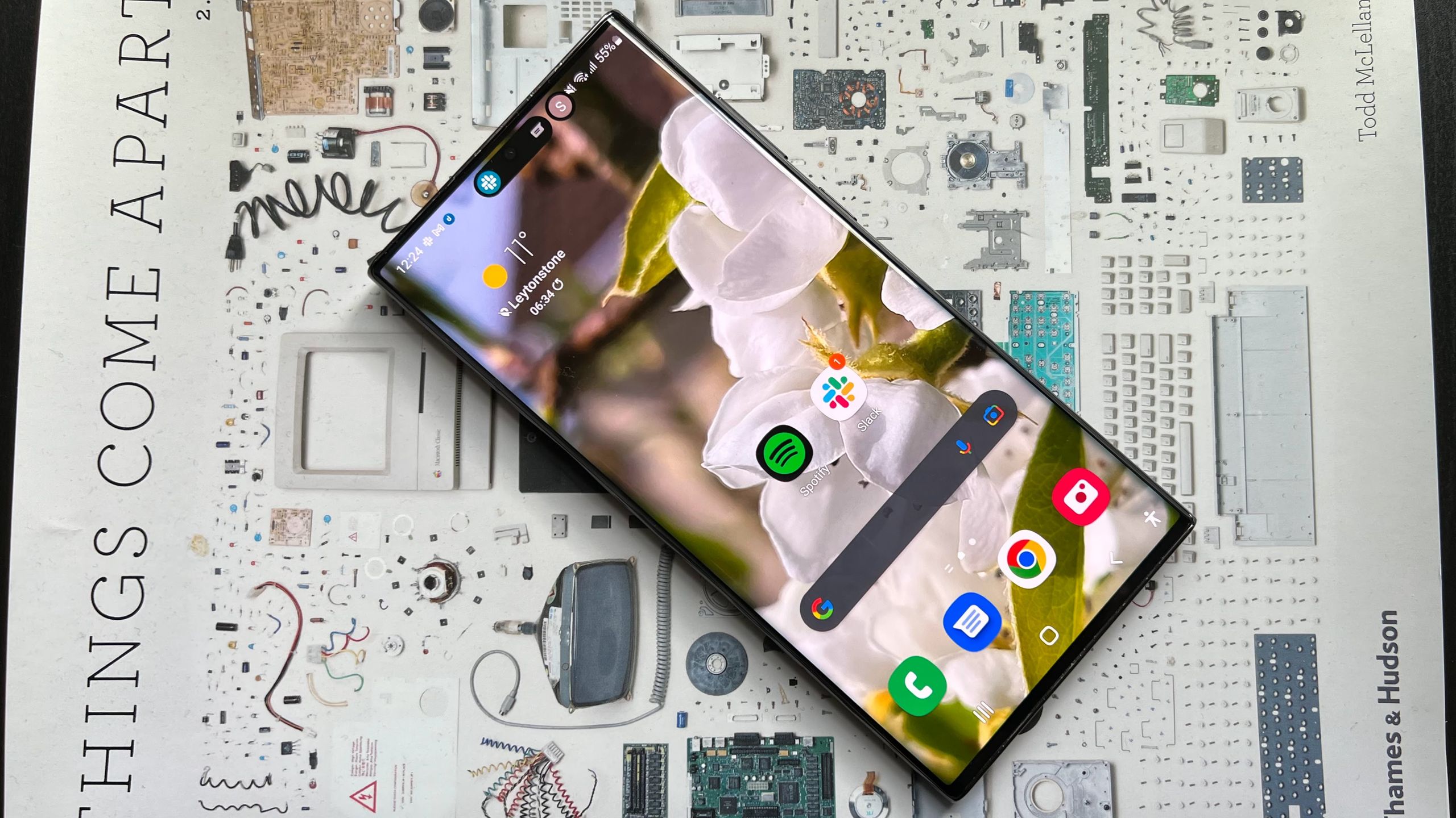 I just tried the Android version of iPhone 14 Pro's Dynamic Island ...
