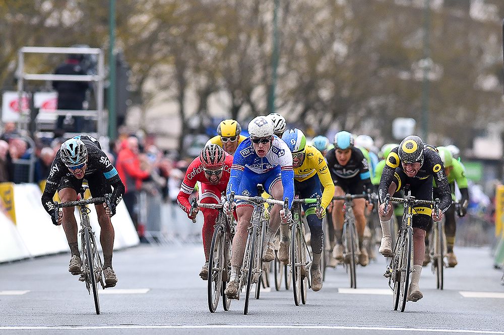 Arnaud Demare bears down on the finish of stage 1 at Paris Nice.