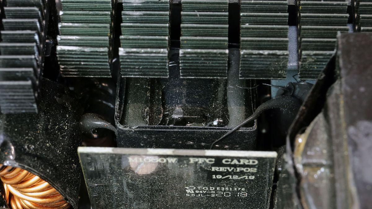 Corsair RM1000x (2021)