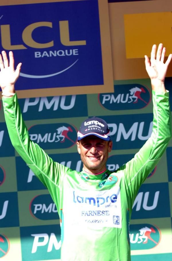 Alessandro Petachi (Lampre-Farnese Vini) in the green jersey