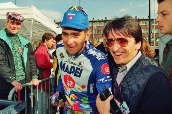 Franco Ballerini and Mapei's Alvaro Crespi in the Roubaix velodrome in 1995.