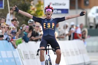UEC European Championships: Héctor Alvárez solos to victory in under-23 men's road race