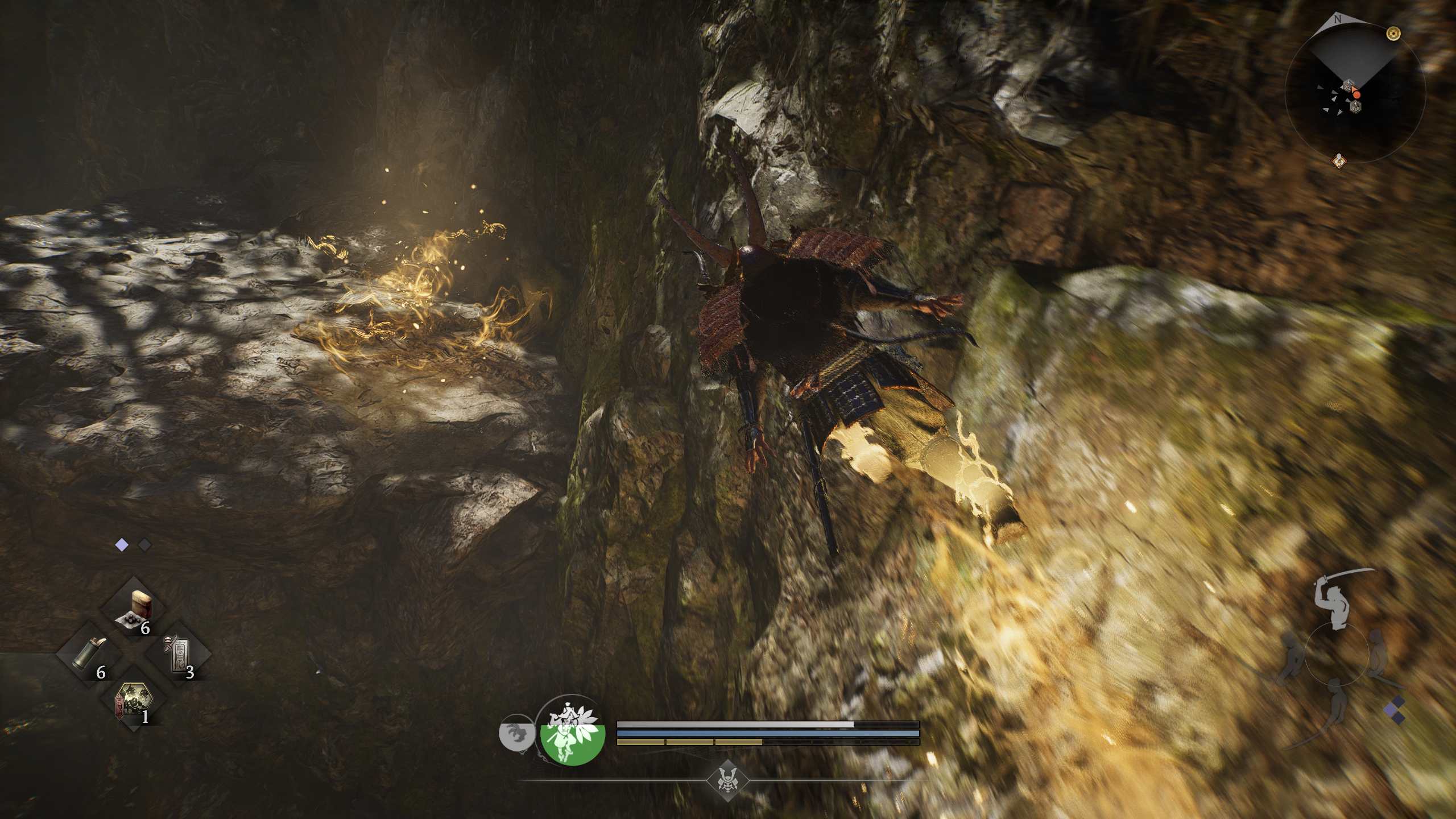 Nioh 3 Spirit Veins: The player glowing yellow as they run across a rock wall.
