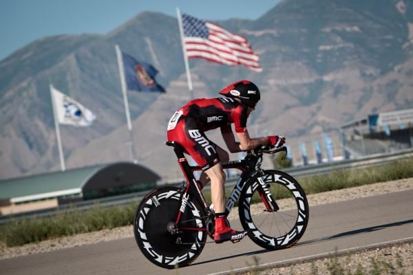 Brent Bookwalter (BMC) having a good ride at only :39" back.