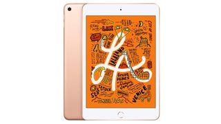 Das iPad Mini in rosè vor einem weißen Hintergrund