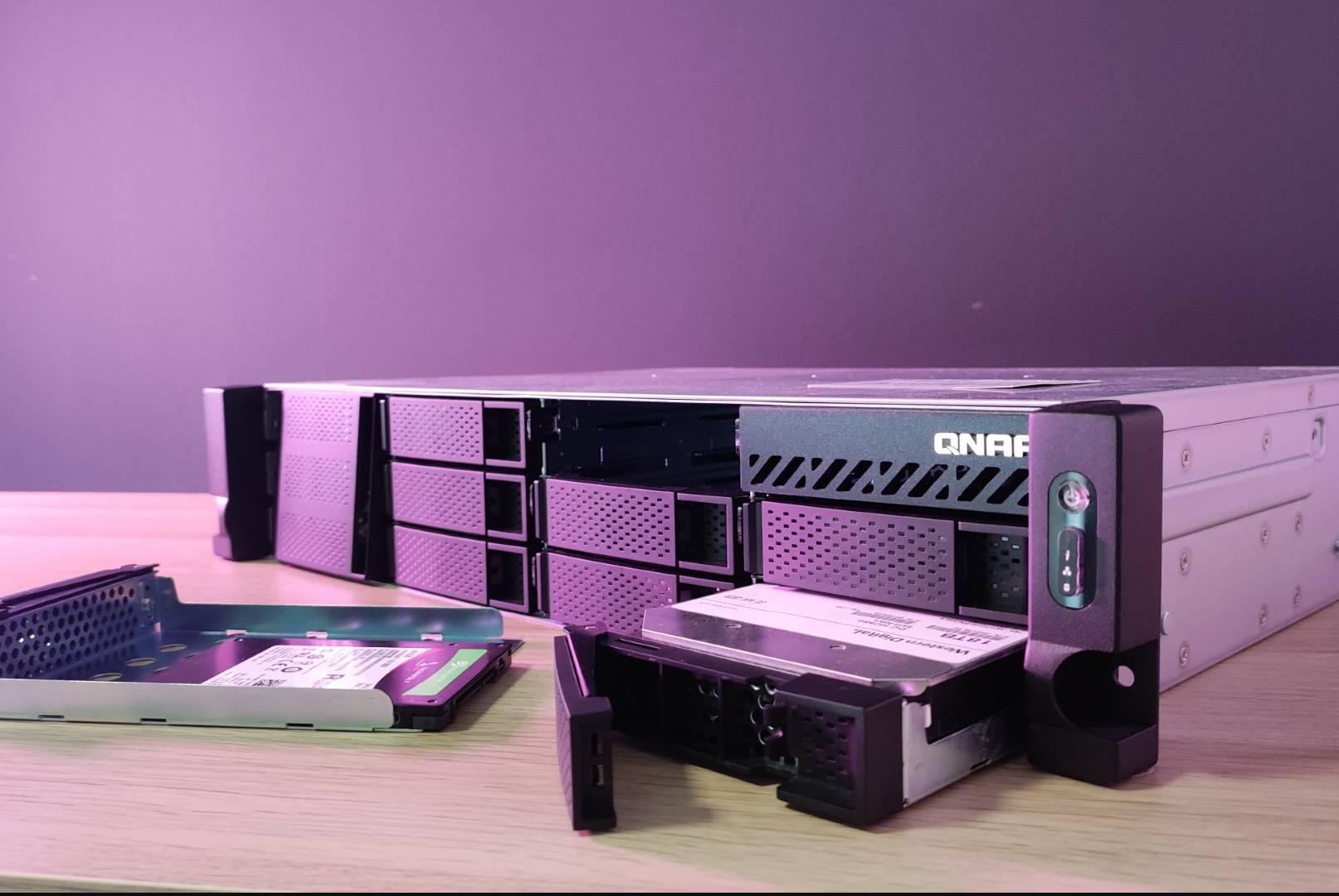 QNAP TS-864eU-RP