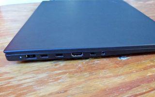 04-Lenovo-ThinkPad-X1-