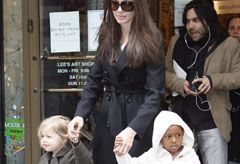 Angelina Jolie, Zahara and Shiloh in New York
