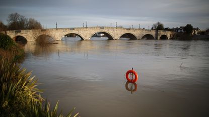 Water pollution; Thames Water fined