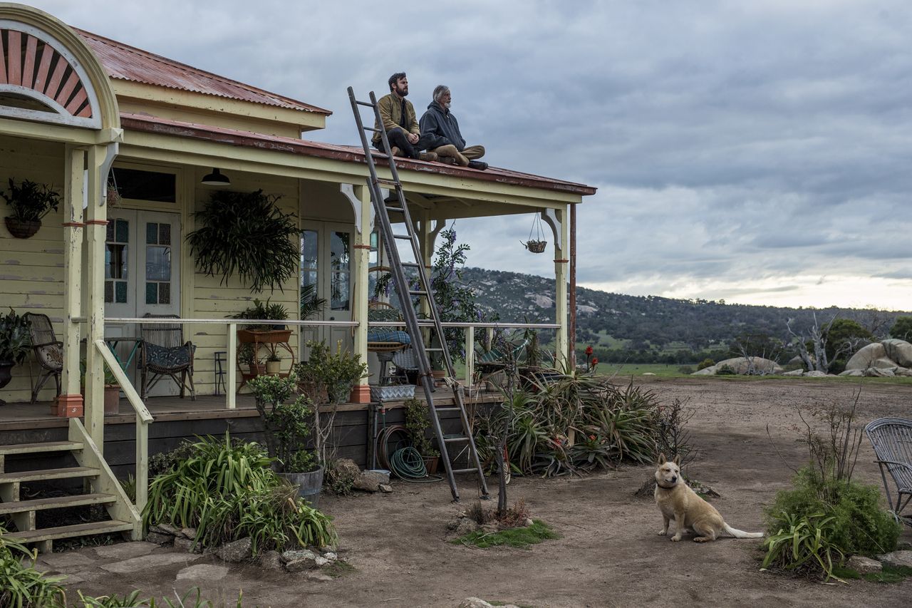 Kevin Garvey and his father in &amp;#039;The Leftovers.&amp;#039;