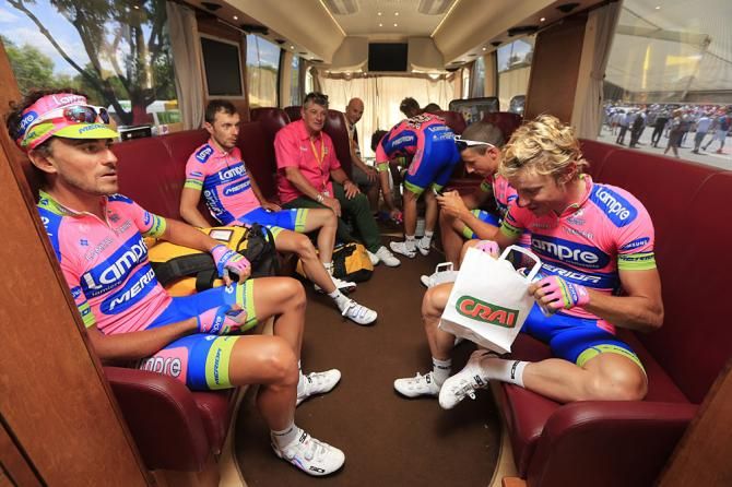 Damiano Cunego (Lampre - Merida) inside the team bus