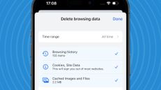 Settings interface for clearing Chrome cache on iPhone