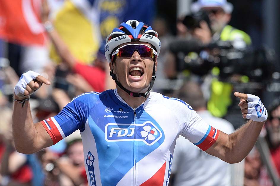 Arthur Vichot sprints to victory at the French championships