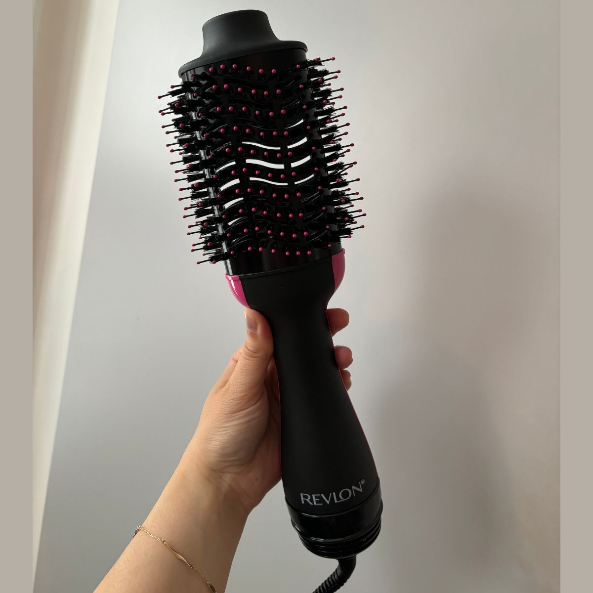  I am useless at blow drying my unruly hair, but this viral hair tool makes it so easy - and it's super affordable 