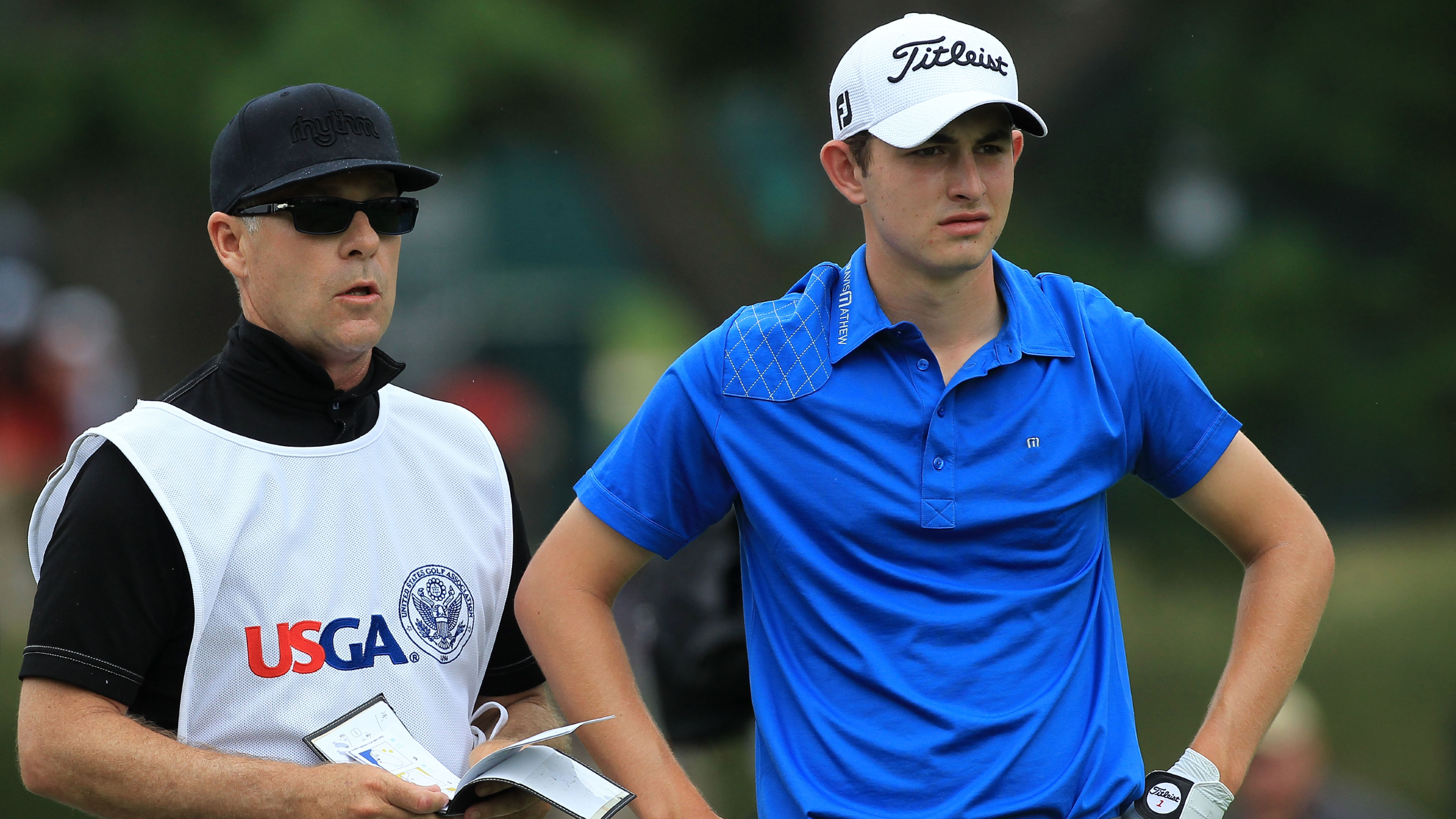 Patrick Cantlay alongside his caddie at the 2011 US Open