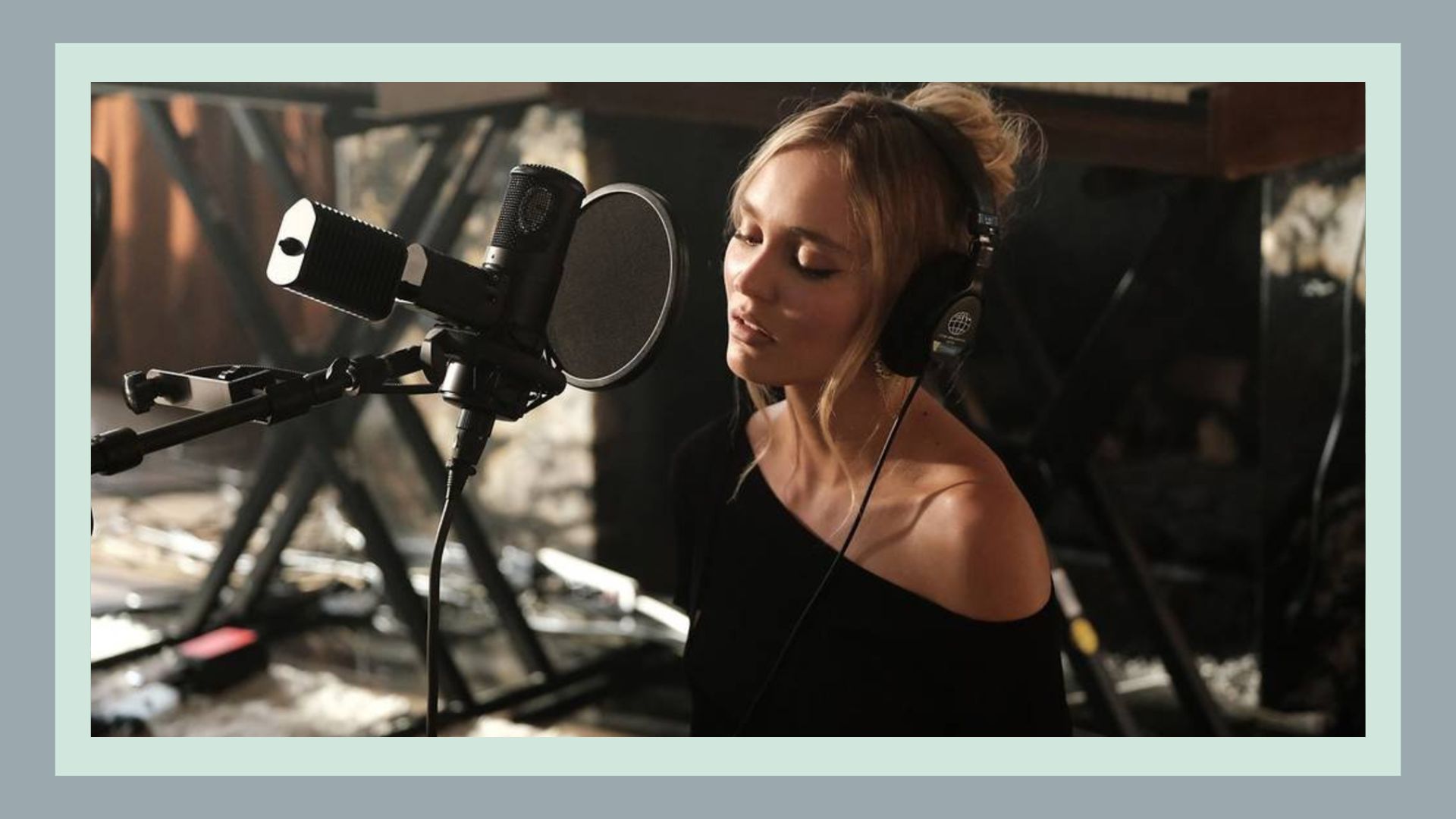 Does Lily-Rose Depp Really Sing in 'The Idol'? Real Voice – StyleCaster