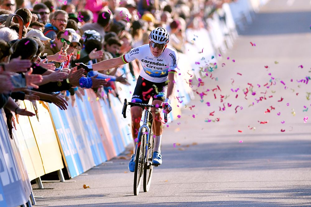 Mathieu van der Poel wins Bern Cyclo-cross World Cup