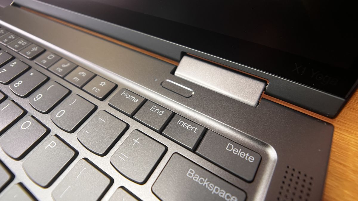 Lenovo ThinkPad X1 Yoga Gen 8 |