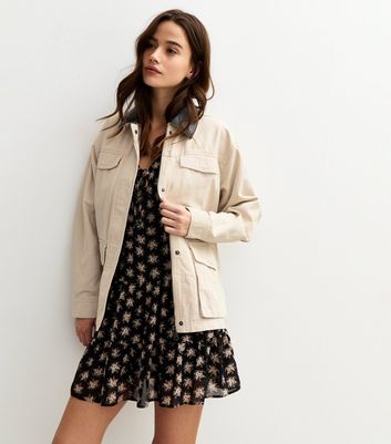 Stone Contrast Collar Barn Jacket