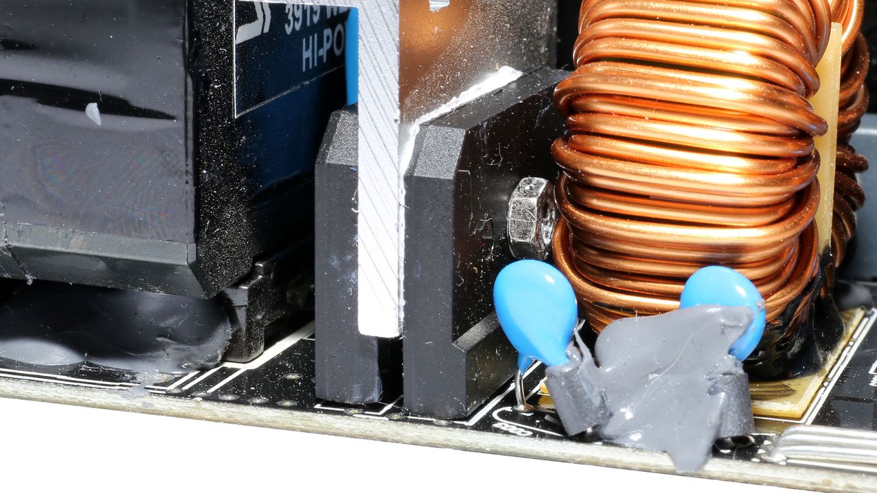 Antec Signature Titanium 1000W Bridge rectifiers