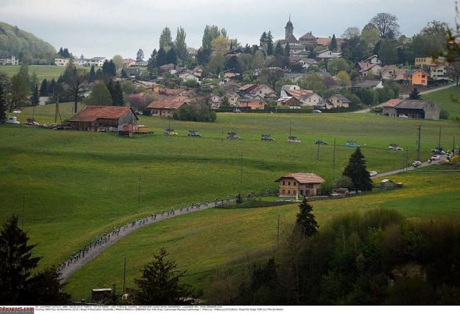 The peloton in Romandie