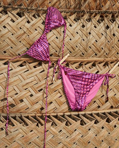 Triangular pink bikini