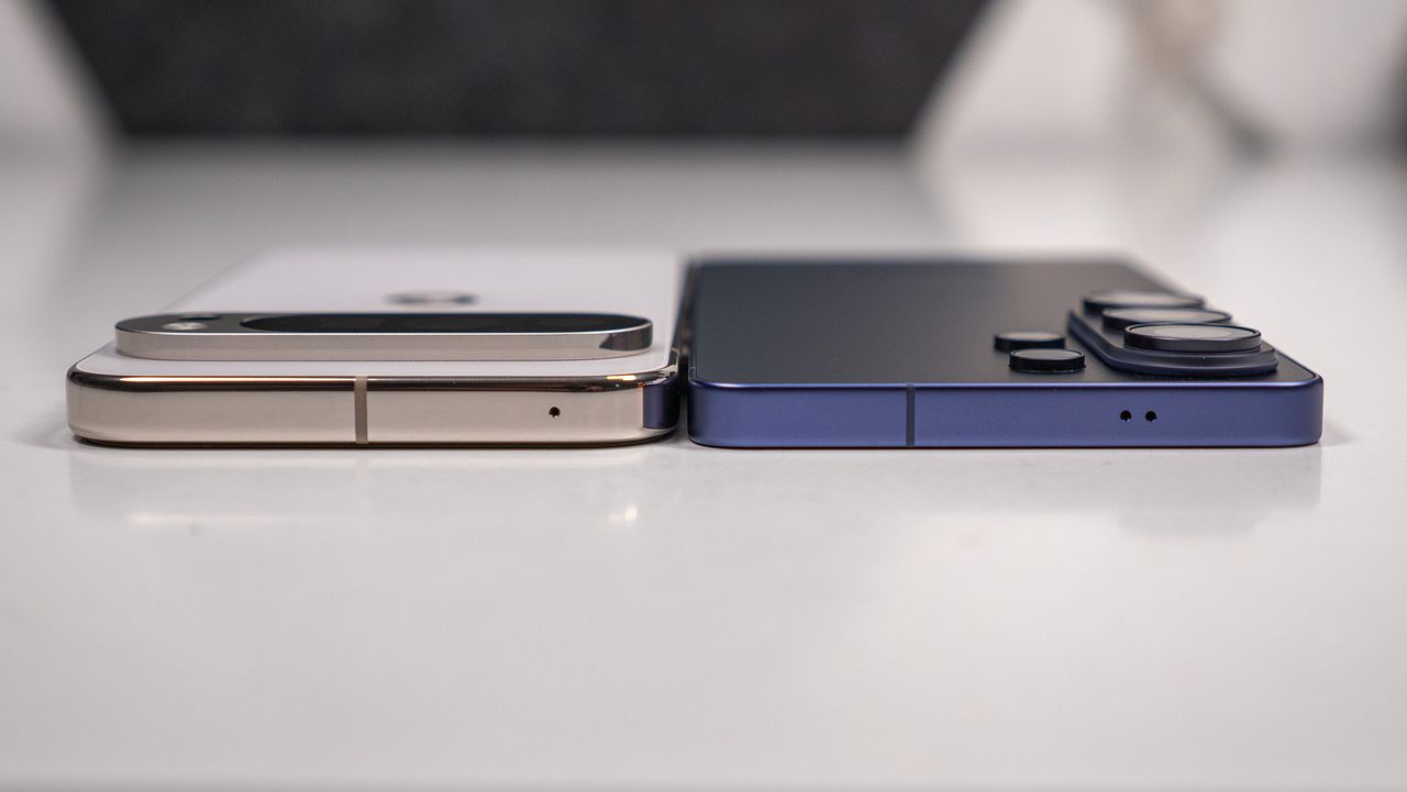 Comparing the camera islands on the Google Pixel 10 Pro XL (white) with the Samsung Galaxy S26 Ultra (blue)