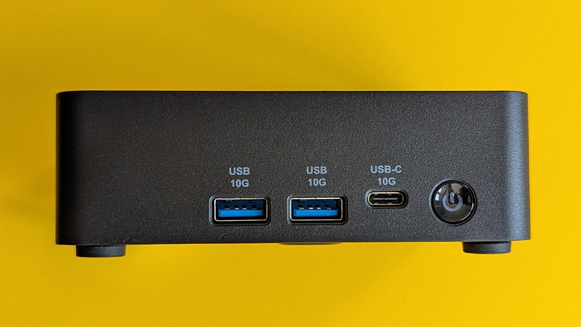 MSI Cubi NUC A1 1UMG mini PC front panel USB-A, USB-C ports, and power button