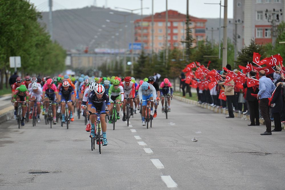 The peloton in action during stage 3 at the Tour of Turkey.