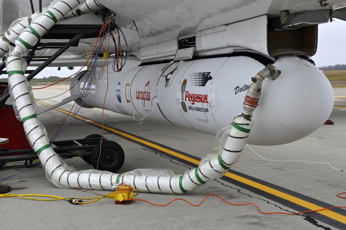 Pegasus Attached to L-1011