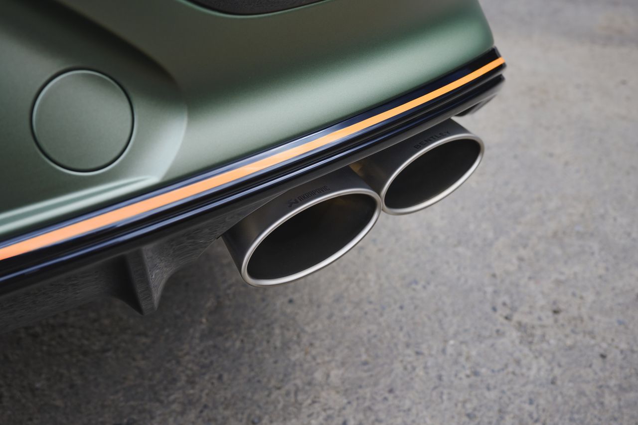 Detail of the Bentley Bentayga, in Alpine satin green, in Yellowstone National Park