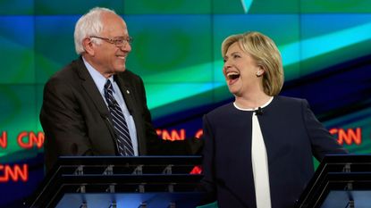 151016-hillary-clinton-bernie-sanders.jpg