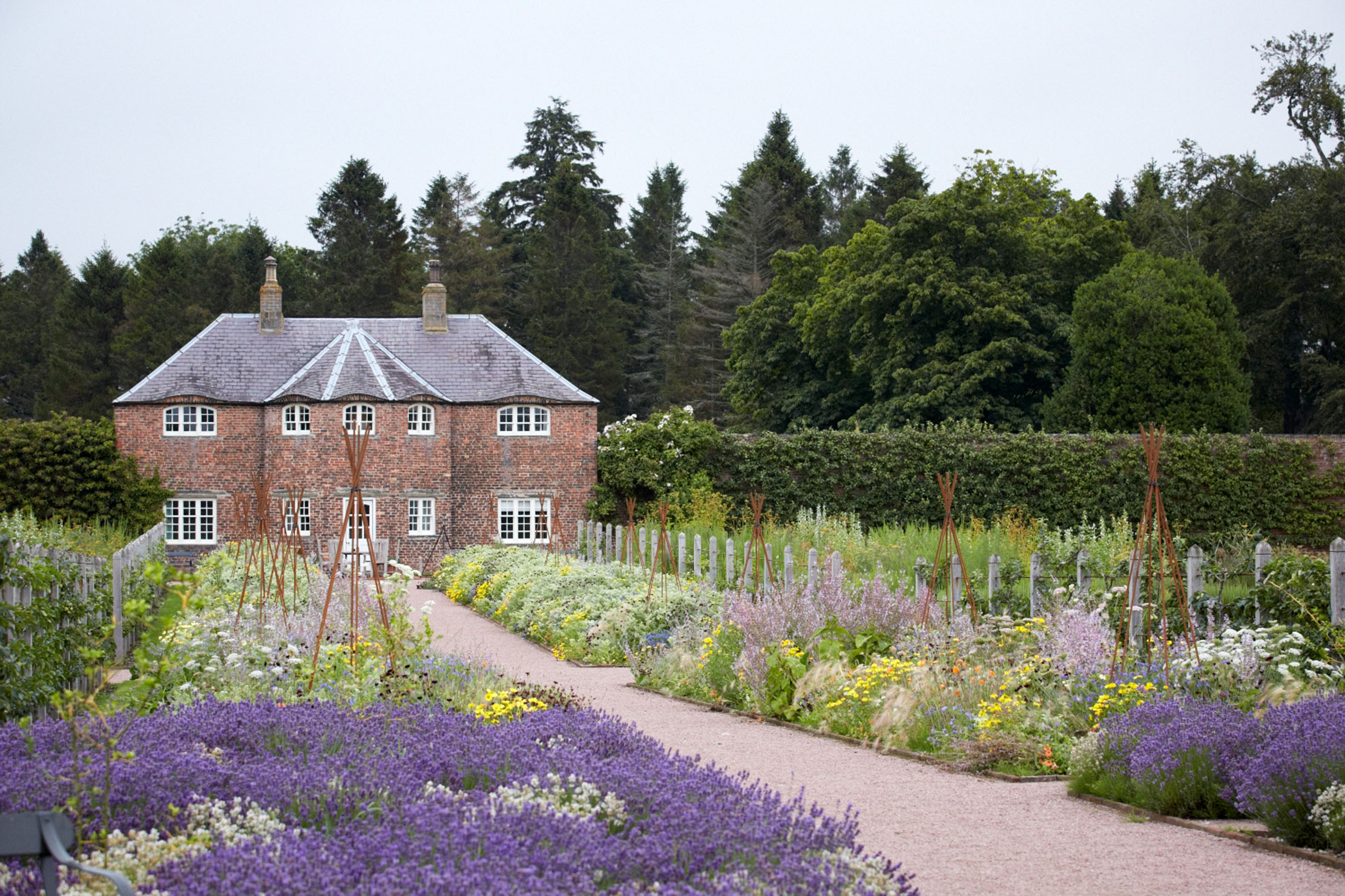 Castle Walled Garden at Fochabers in Morayshire. © Britt Willoughby Dyer / Country Life