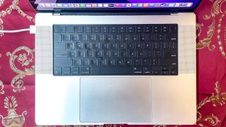 MacBook Pro 2021 (16-inch) keyboard