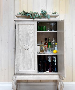 Home bar ideas with freestanding unit